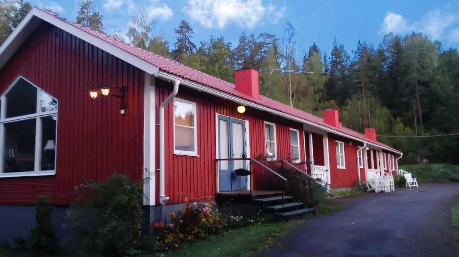 Klaraborg - Rum Och Koek I Borgvik Extérieur photo